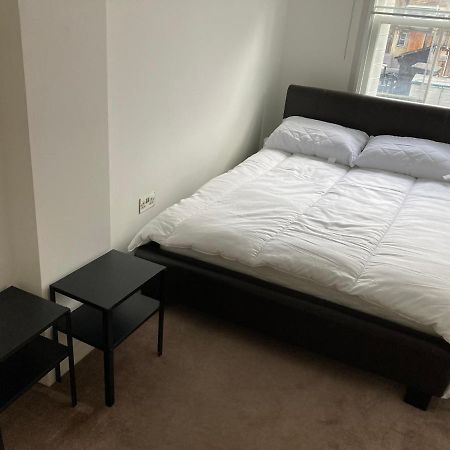 Two Double Bedroom Flat In Soho Лондон Екстер'єр фото